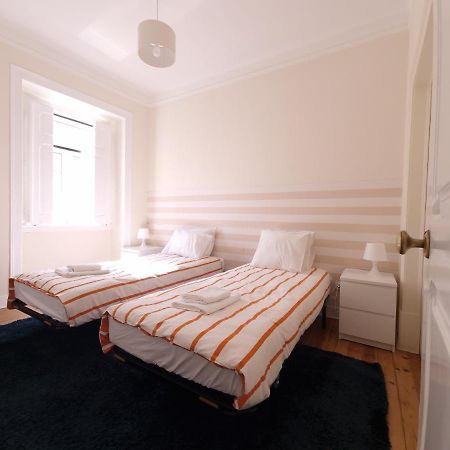 New! Cozy Apartment In The Center Lisboa Exteriör bild